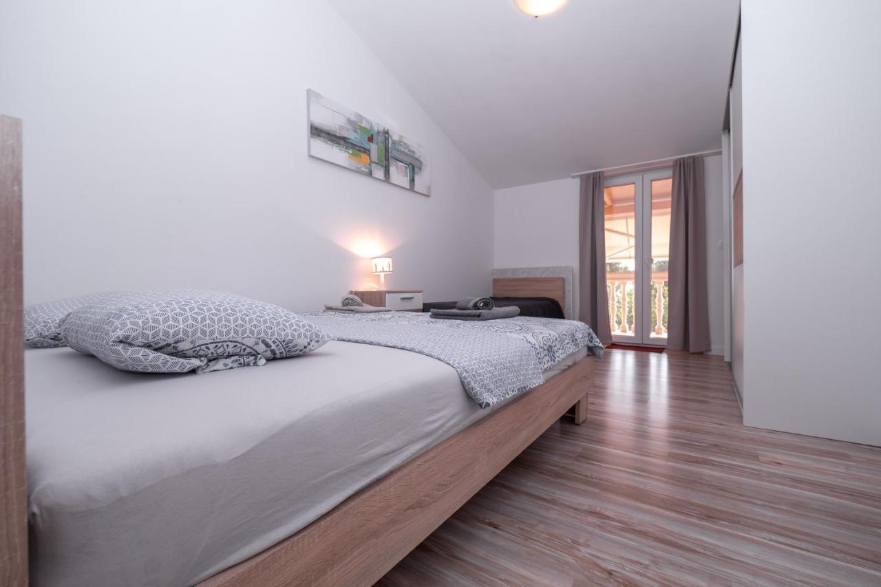 Apartman Shurida *